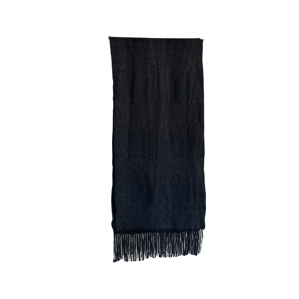 😍Dark Gray Scarf. 51.5” plus 3” fringe at bottom edges.